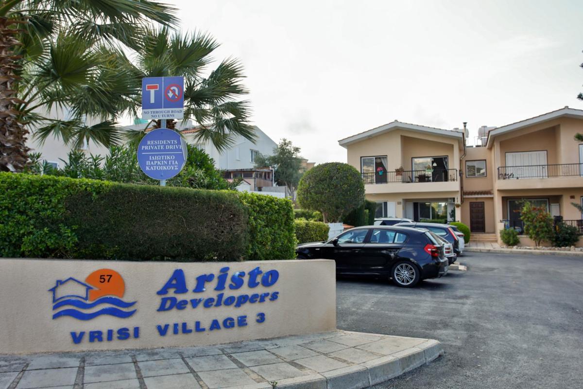 The Marilouize Apartment Peyia Exterior foto